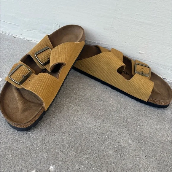 Tan and brown Birkenstock Arizona sandals - Picture 3 of 6